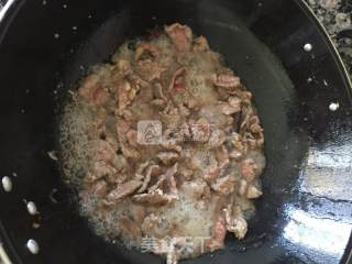 农家小炒牛肉的做法步骤：4