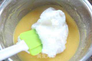 小黄人蛋糕卷的做法步骤：5