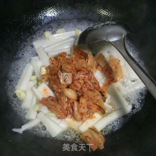 泡菜炒年糕的做法步骤：5
