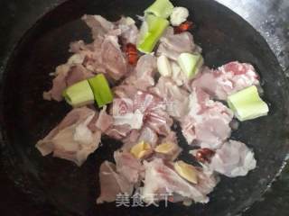 空气炸锅羊排的做法步骤：1