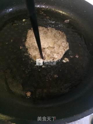 黑胡椒牛肉饼的做法步骤：10
