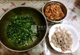 三鲜馄饨的做法步骤：1
