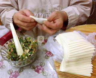 三鲜馄饨的做法步骤：7