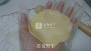 蛋黄酥的做法步骤：10
