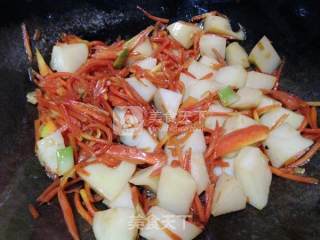 土豆胡萝卜焖饭的做法步骤：7