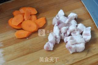 牛肉炖土豆的做法步骤：2