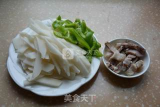 佛手瓜炒肉的做法步骤：2