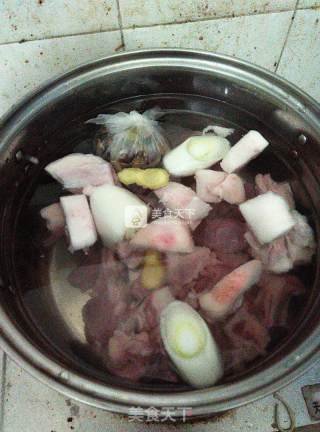 羊肉焖饭——新疆手抓饭的做法步骤：4
