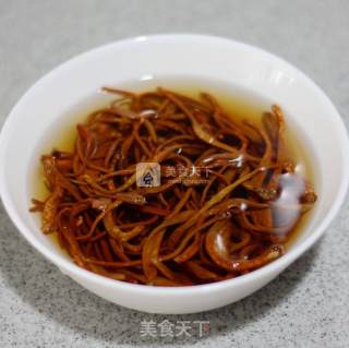虫草花干贝土鸡汤的做法步骤：1