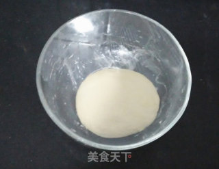 花边培根披萨的做法步骤：6