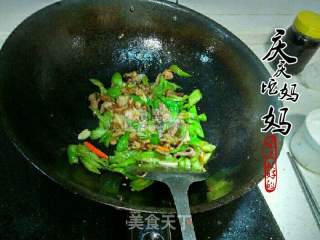 双椒回锅肉的做法步骤：9