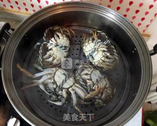 清蒸洪湖大闸蟹的做法步骤：2