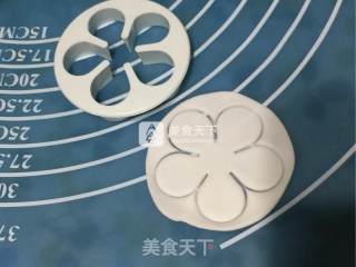 青花翻糖蛋糕的做法步骤：11