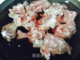 香辣羊蝎子的做法步骤：1