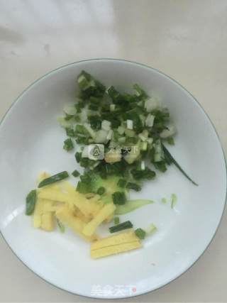 木耳凉拌腐竹的做法步骤：3