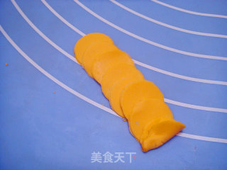 花朵翻糖纸杯蛋糕的做法步骤：22