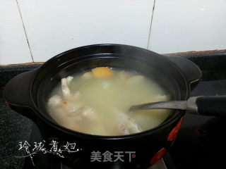 无花果雪梨煲猪展汤的做法步骤：6