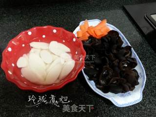 山药炒木耳的做法步骤：1