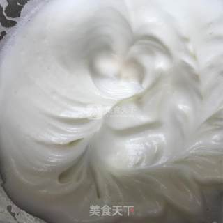 戚风蛋糕杯的做法步骤：6