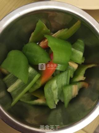土豆青椒烧鸡的做法步骤：3