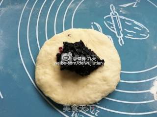 酥皮蓝莓果酱包by：普蓝高科蓝莓美食特约撰稿人的做法步骤：4
