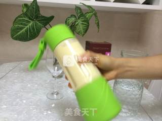 香蕉鸡蛋牛奶汁（热饮）的做法步骤：6