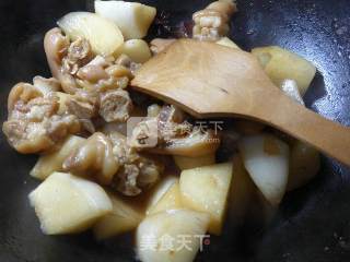 萝卜烧猪蹄的做法步骤：13