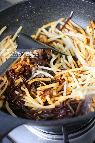 鱼香肉丝的做法步骤：6