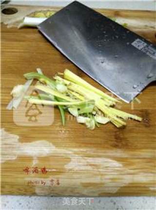 鲜香细腻淡酒香：啤酒鸭的做法步骤：2
