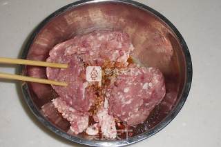鲜肉虾仁蒸饺的做法步骤：3