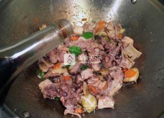 鲜鲍焖鸡的做法步骤：7