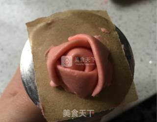 双层奶油裱花蛋糕的做法步骤：15