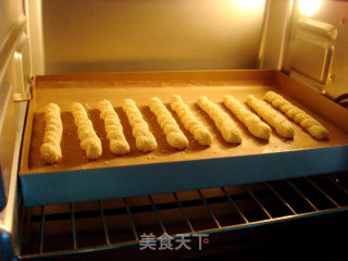 酥脆麻花棒的做法步骤：12