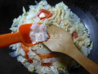 番茄白菜波纹面的做法步骤：5