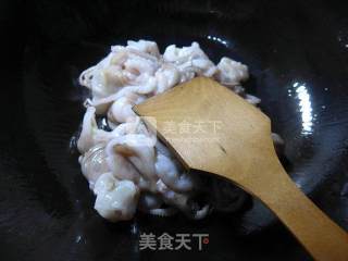 尖椒炒望潮的做法步骤：2