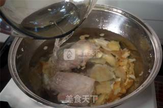 响螺片猪展汤的做法步骤：4