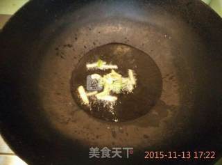 家常炖鲳鱼的做法步骤：3