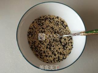 超简单香蕉寿司的做法步骤：1