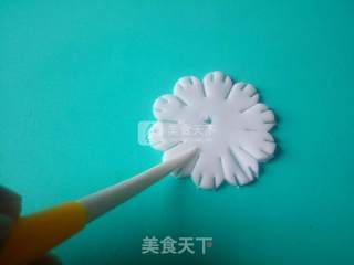康乃馨翻糖蛋糕的做法步骤：6