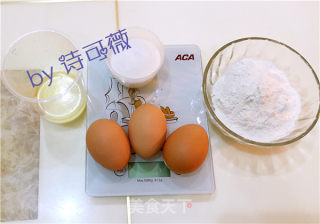 海棉杯子蛋糕的做法步骤：1