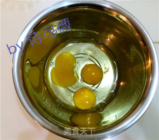 海棉杯子蛋糕的做法步骤：4