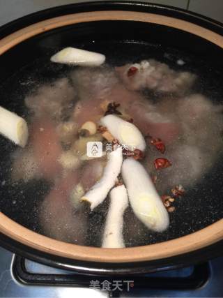 清炖猪蹄的做法步骤：5