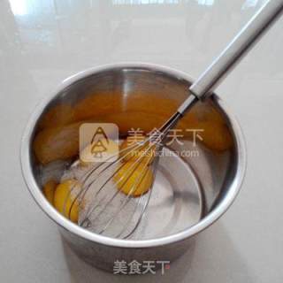 戚风蛋糕的做法步骤：1