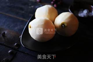 鲜奶炖桂花梨的做法步骤：2