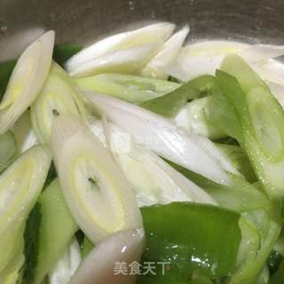 家常血旺的做法步骤：4
