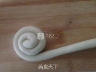 奶香蜗牛卷的做法步骤：5
