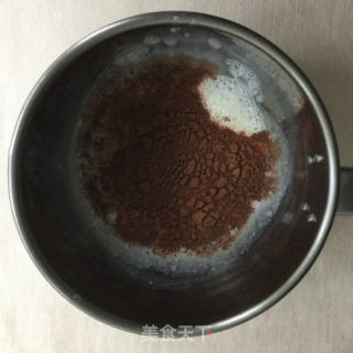 淋面可可慕斯蛋糕的做法步骤：4