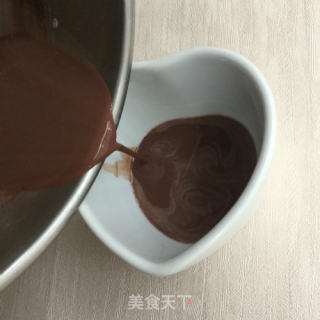 淋面可可慕斯蛋糕的做法步骤：5