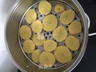 美味土豆泥的做法步骤：2