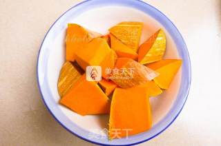 蒜蓉烤南瓜的做法步骤：2